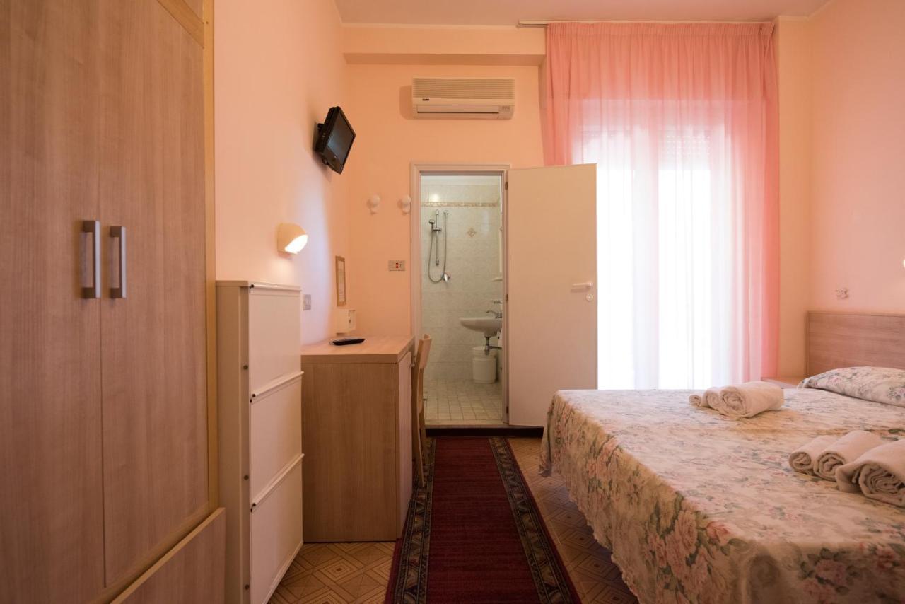 Hotel Settebello B&B Cesenatico Εξωτερικό φωτογραφία