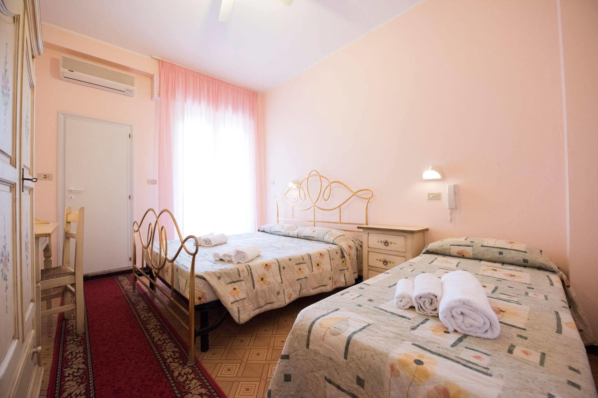 Hotel Settebello B&B Cesenatico Εξωτερικό φωτογραφία