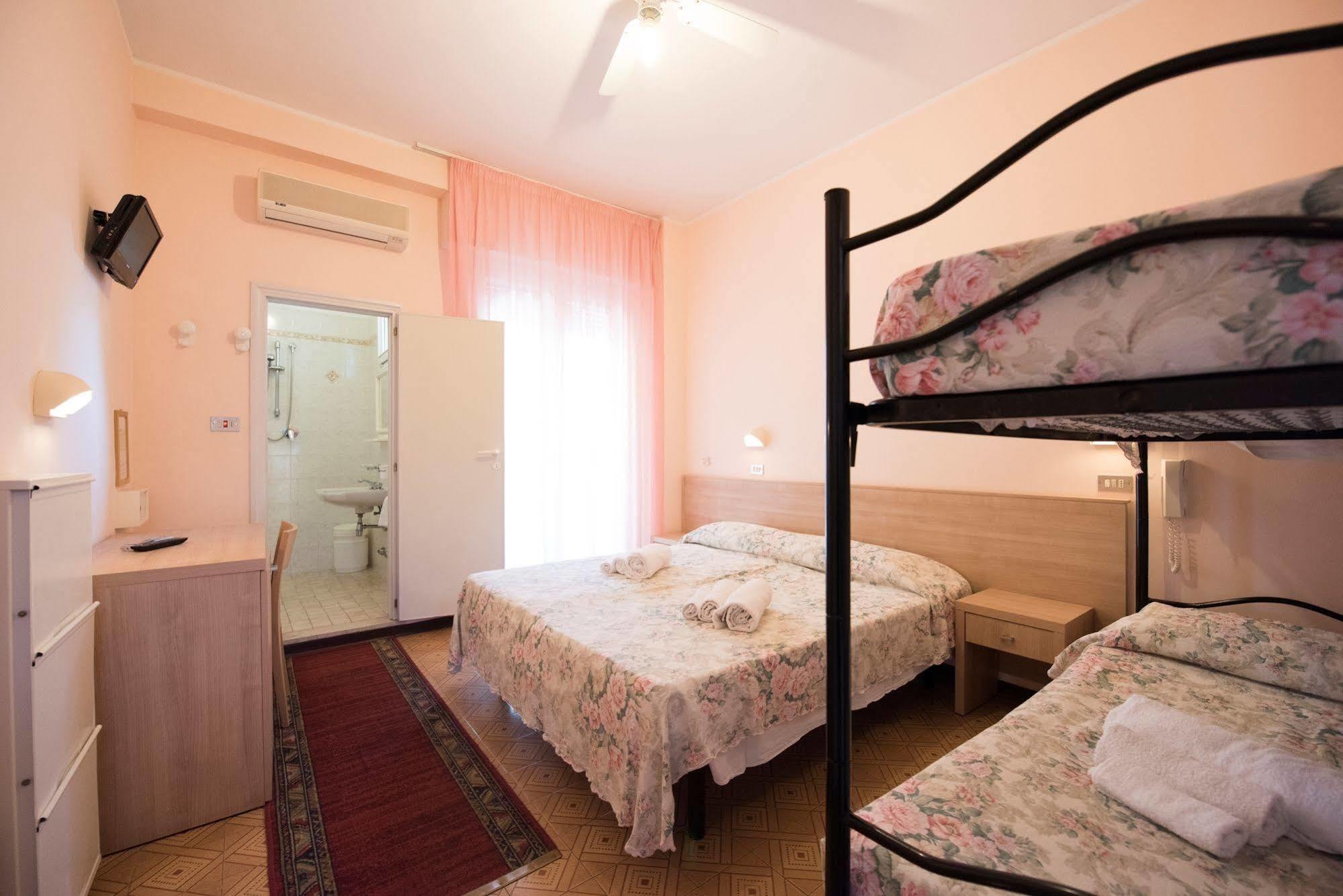 Hotel Settebello B&B Cesenatico Εξωτερικό φωτογραφία